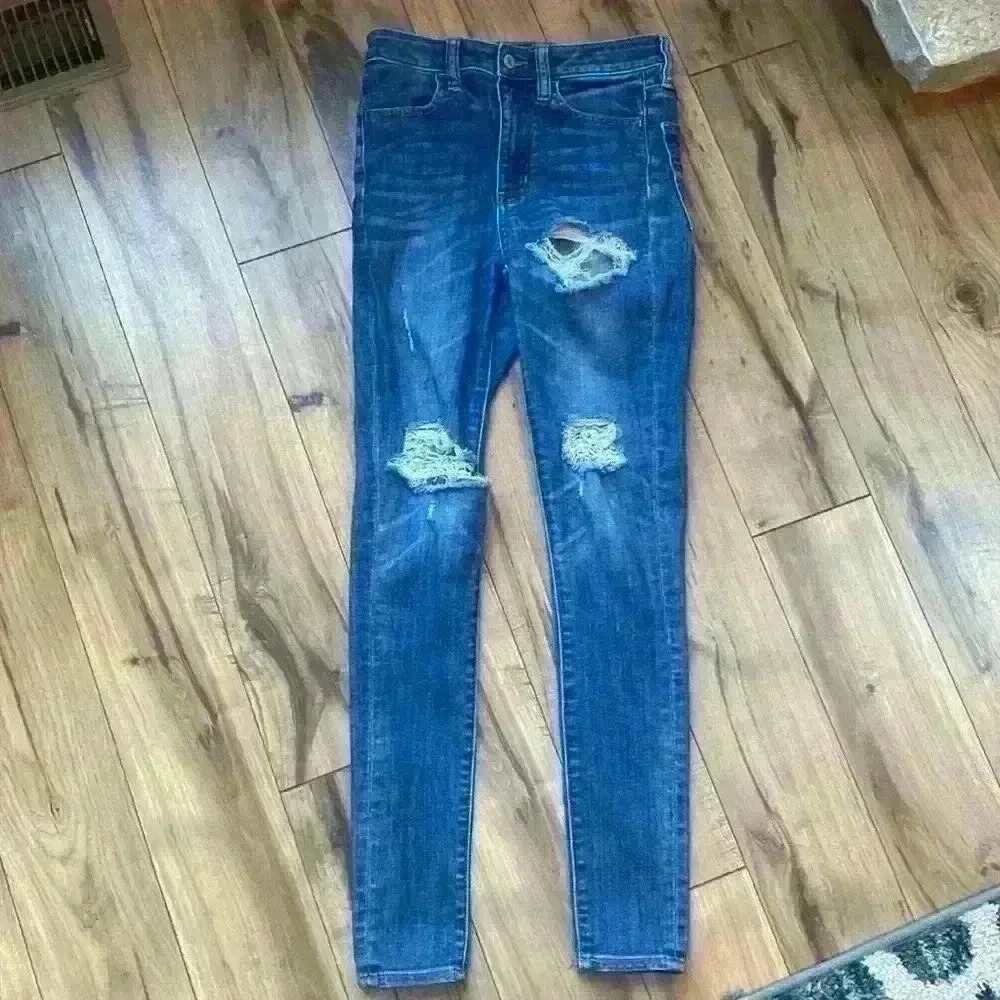 American Eagle Super Hi Rise Jeans